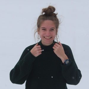 Meet your Posher, Alaina